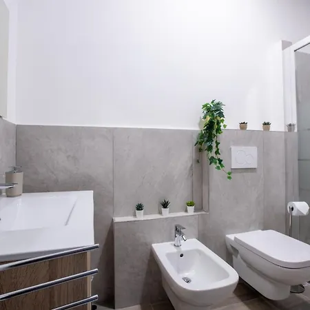 - Stylish House Free Wifi-parking-airport Daire